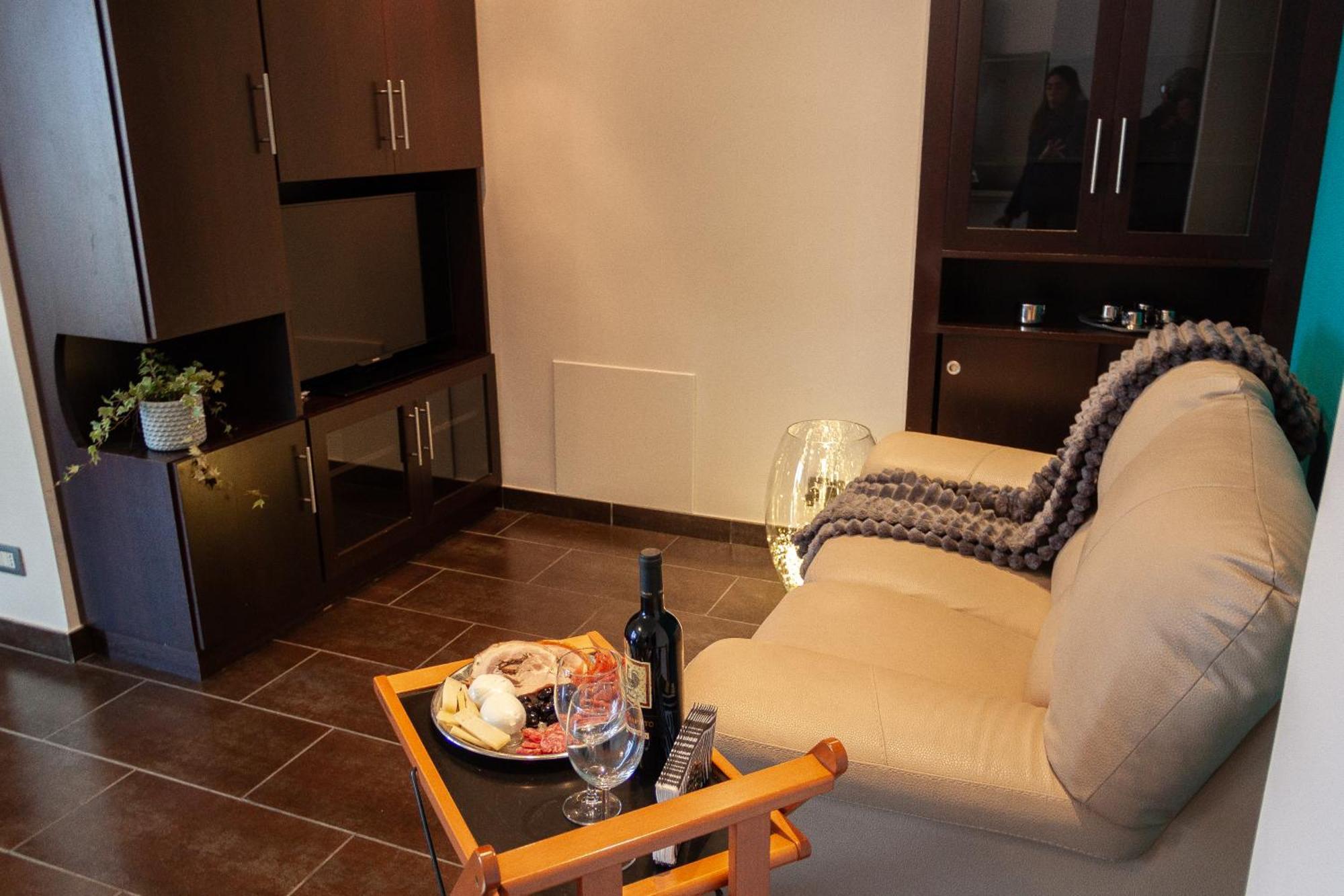 A Casa Di Marco Guesthouse - Apt Di Ciampino E Stazione Per Roma Marino Eksteriør billede