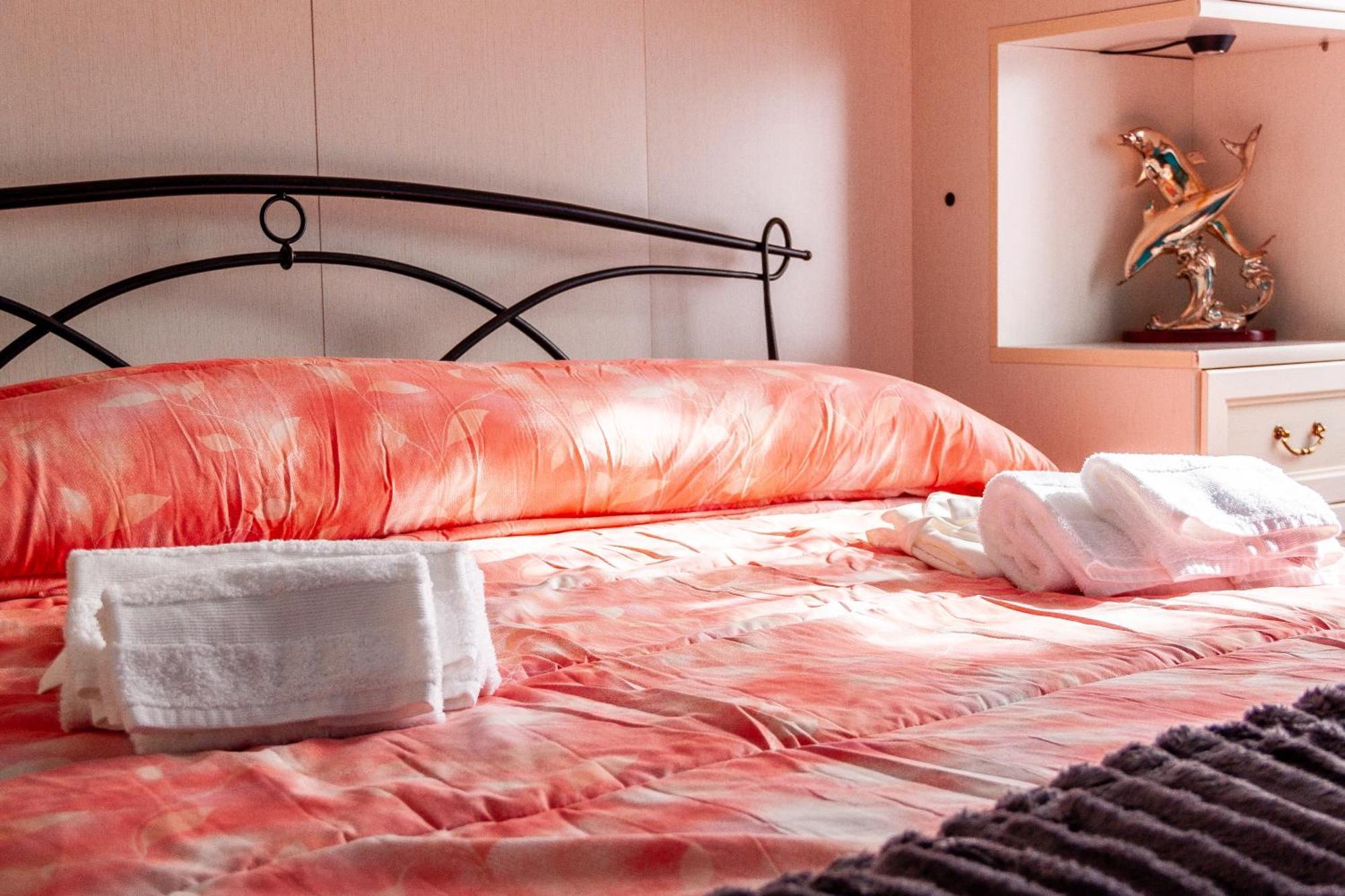 A Casa Di Marco Guesthouse - Apt Di Ciampino E Stazione Per Roma Marino Eksteriør billede