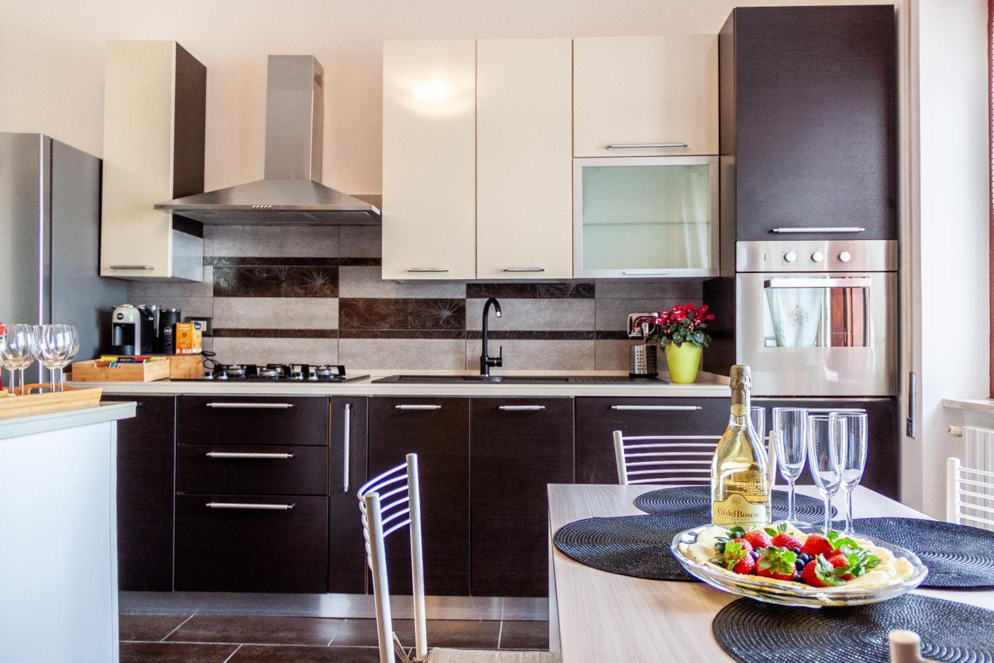 A Casa Di Marco Guesthouse - Apt Di Ciampino E Stazione Per Roma Marino Eksteriør billede