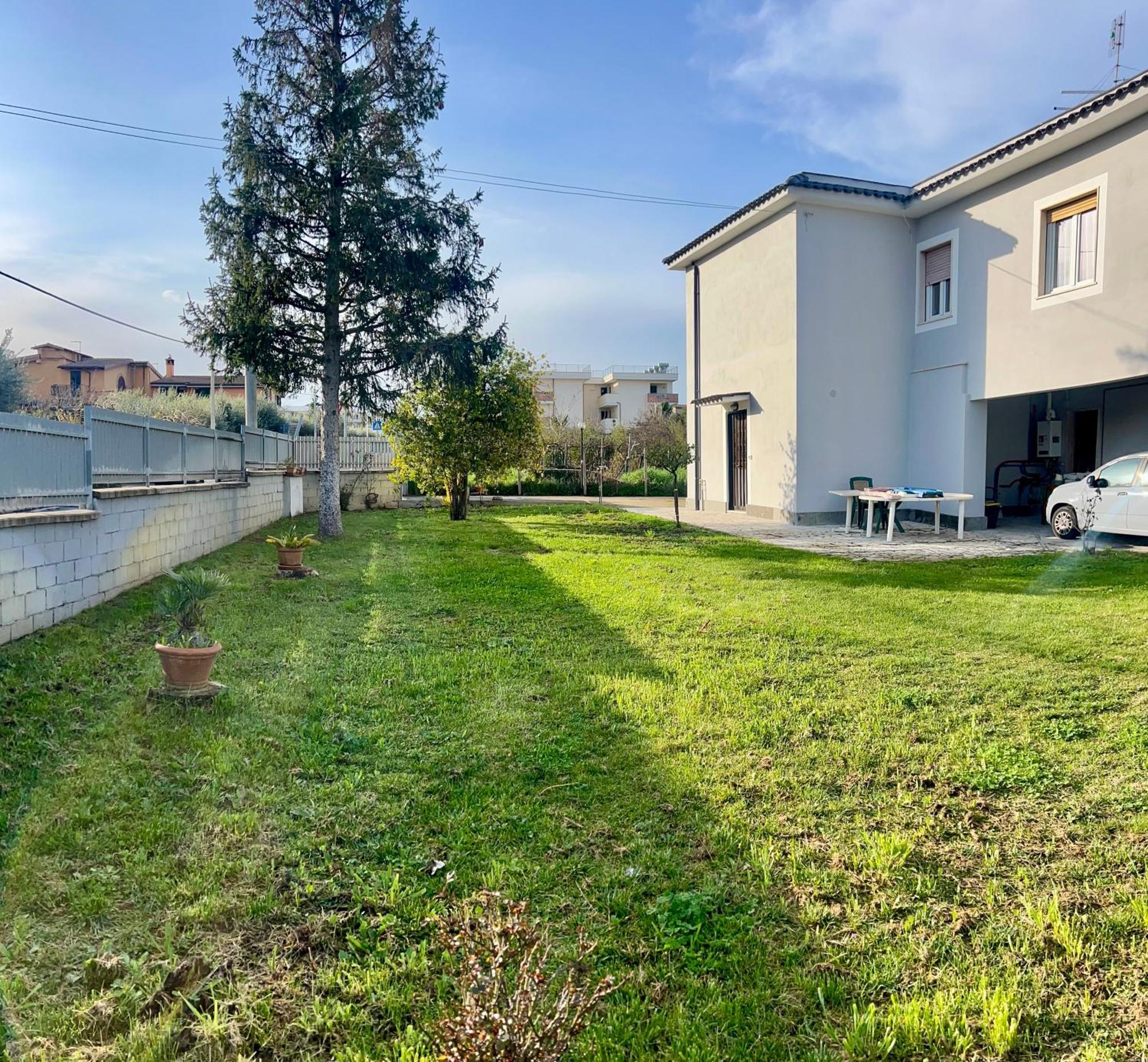 A Casa Di Marco Guesthouse - Apt Di Ciampino E Stazione Per Roma Marino Eksteriør billede